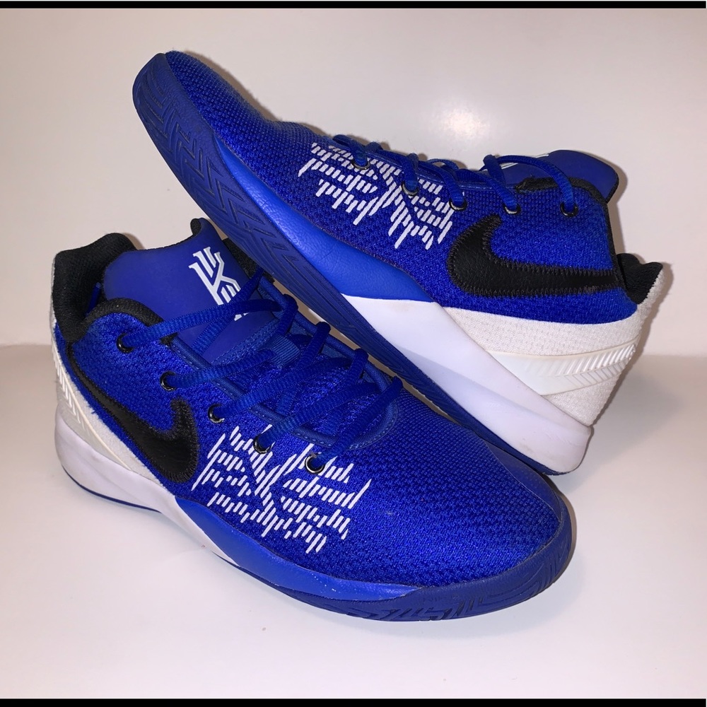 Nike Kyrie Irving Flytrap 2 GS Sneakers Size 6.5Y Blue